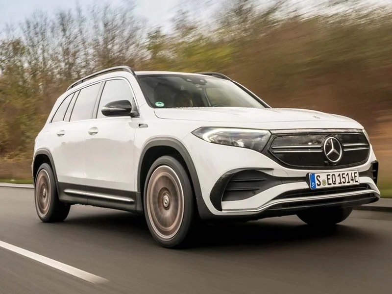 Mercedes EQB sẽ sớm có mặt trên thị trường để tạo được ưu điểm đi đầu trong phân khúc SUV chạy điện hạng sang còn mới lạ tại nước ta.