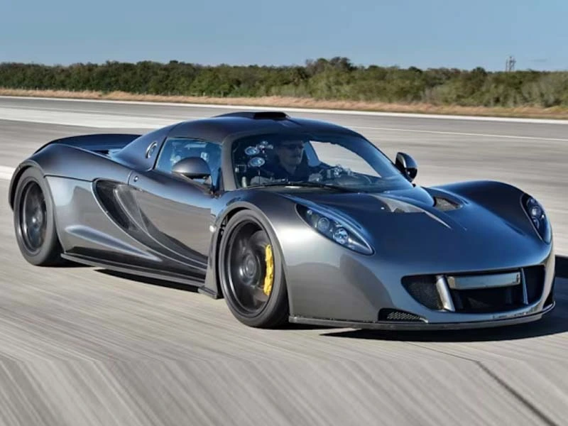 Venom GT đạt tốc độ tối đa 437 km/h và khả năng tăng tốc 0-100 km/h dưới 3 giây
