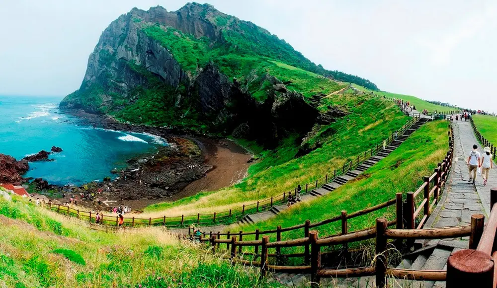 Top 10 địa điểm du lịch Jeju say đắm